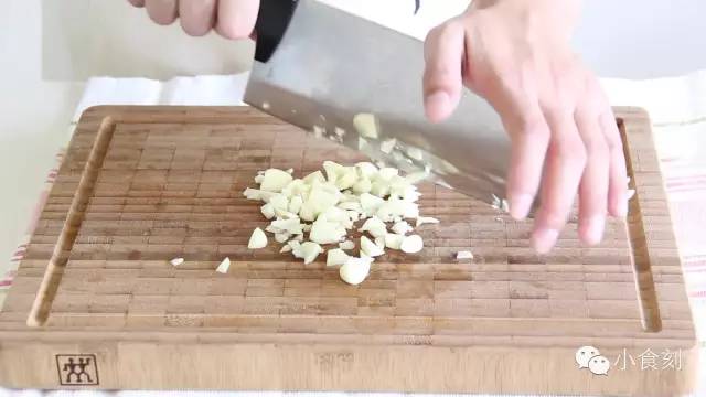 小食刻 炖豆腐的做法 步骤4