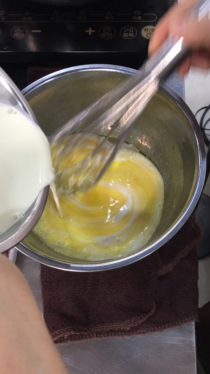 法式椰奶烤布蕾的做法 步骤4