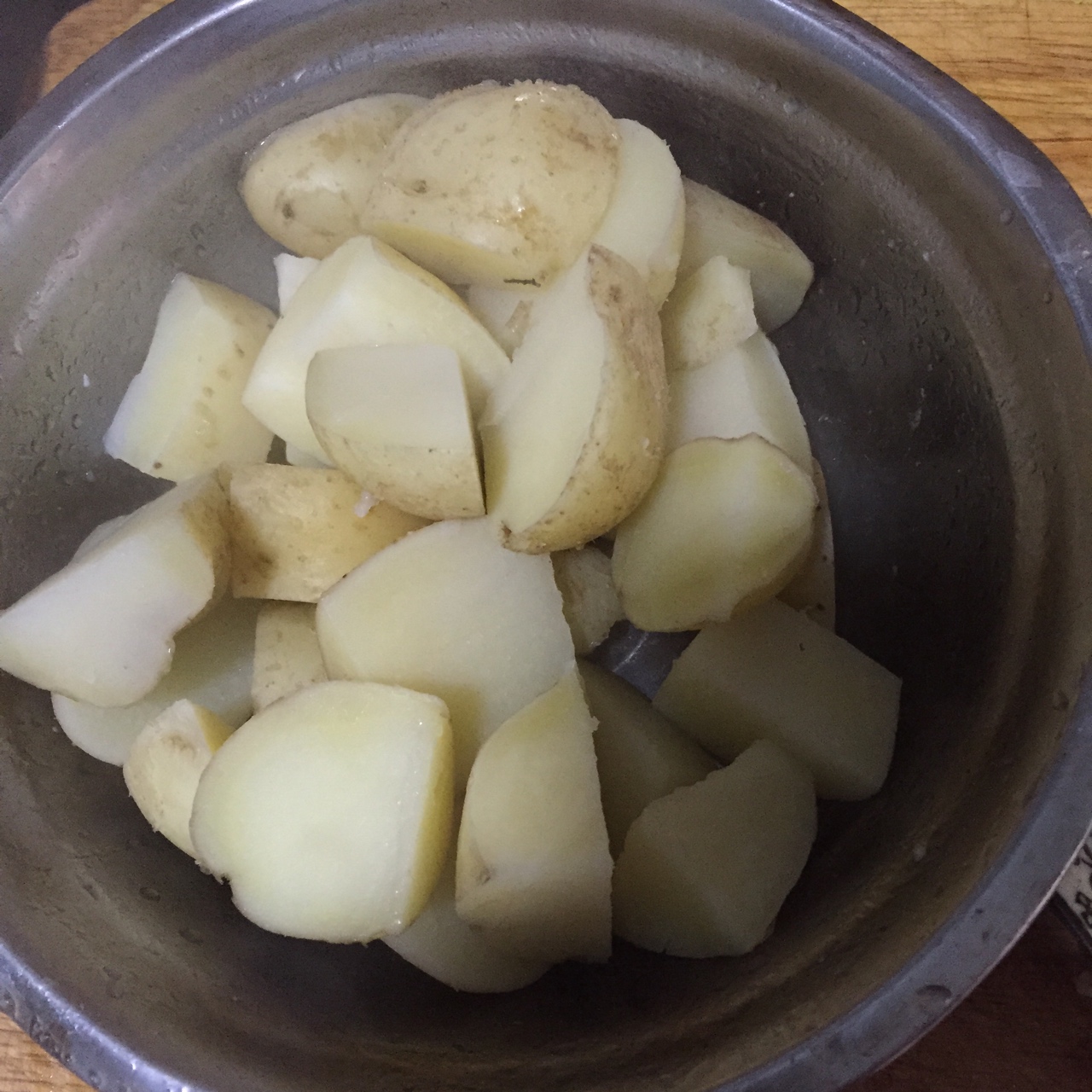 紅燒土豆的做法 步骤2