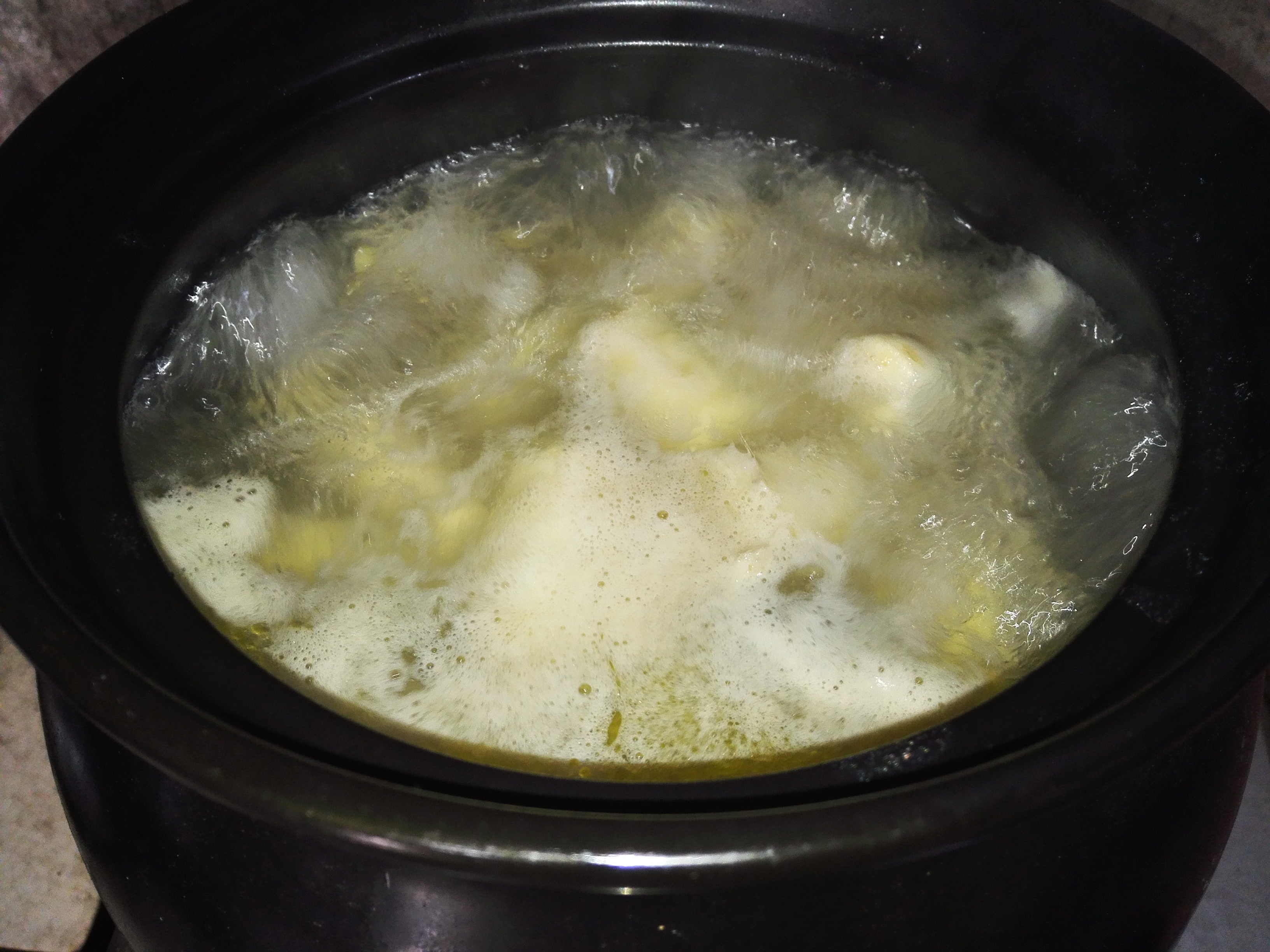 竹節薯炖雞湯的做法 步骤4
