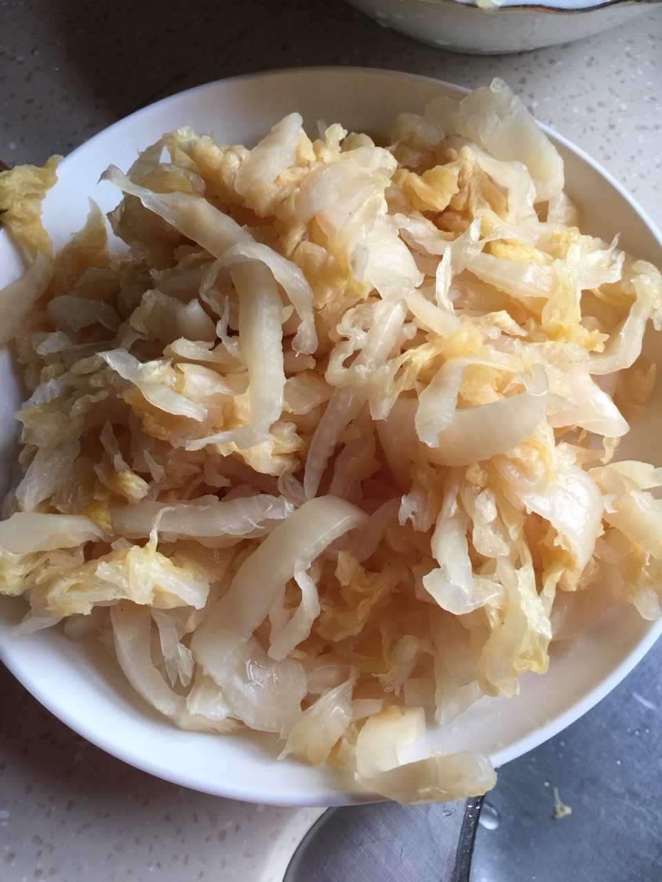 酸菜排骨炖粉條的做法 步骤3