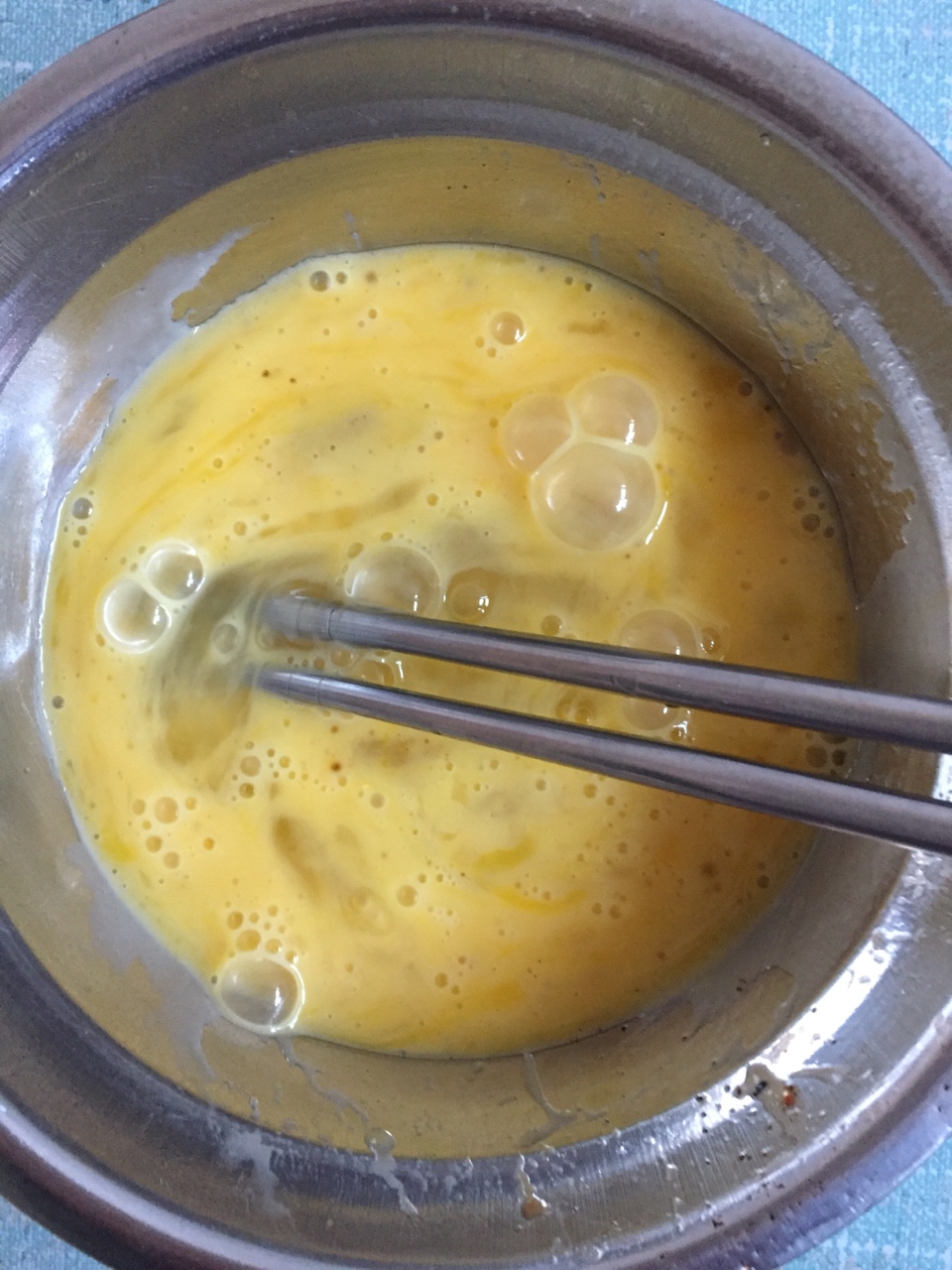 銀魚草頭雞蛋湯的做法 步骤3