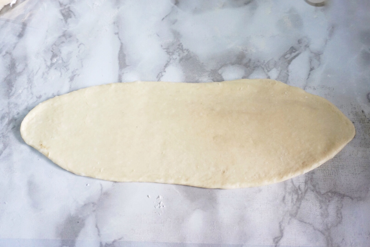椰蓉花環面包的做法 步骤14
