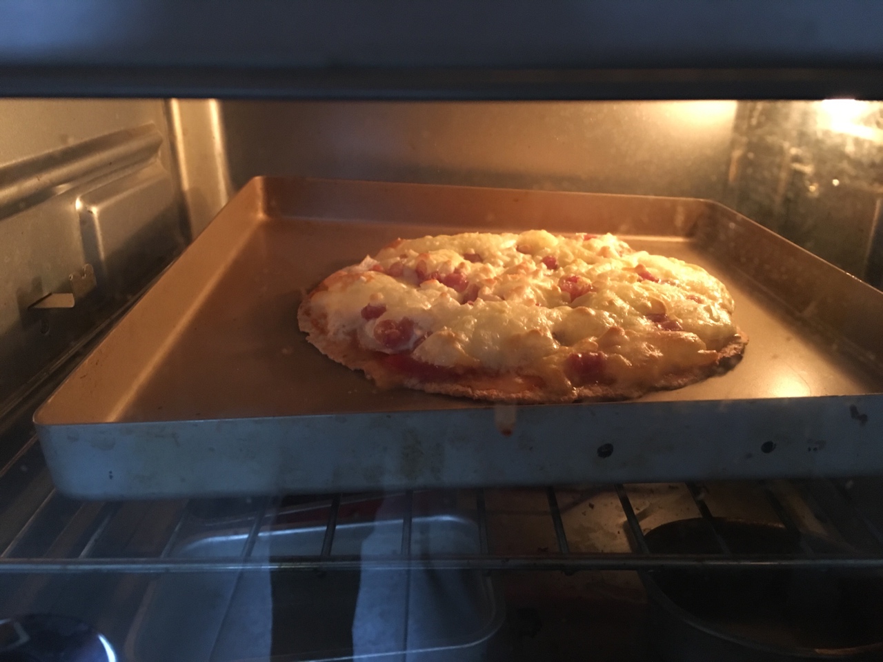 快手披薩……墨西哥薄餅做披薩的做法 步骤4