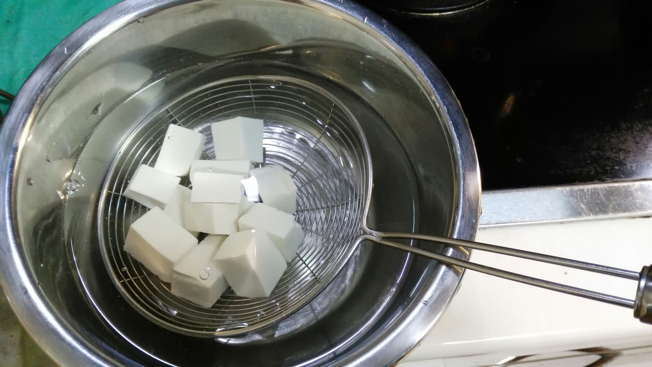 我家的〞飯掃光〞之一——麻婆豆腐的做法 步骤6