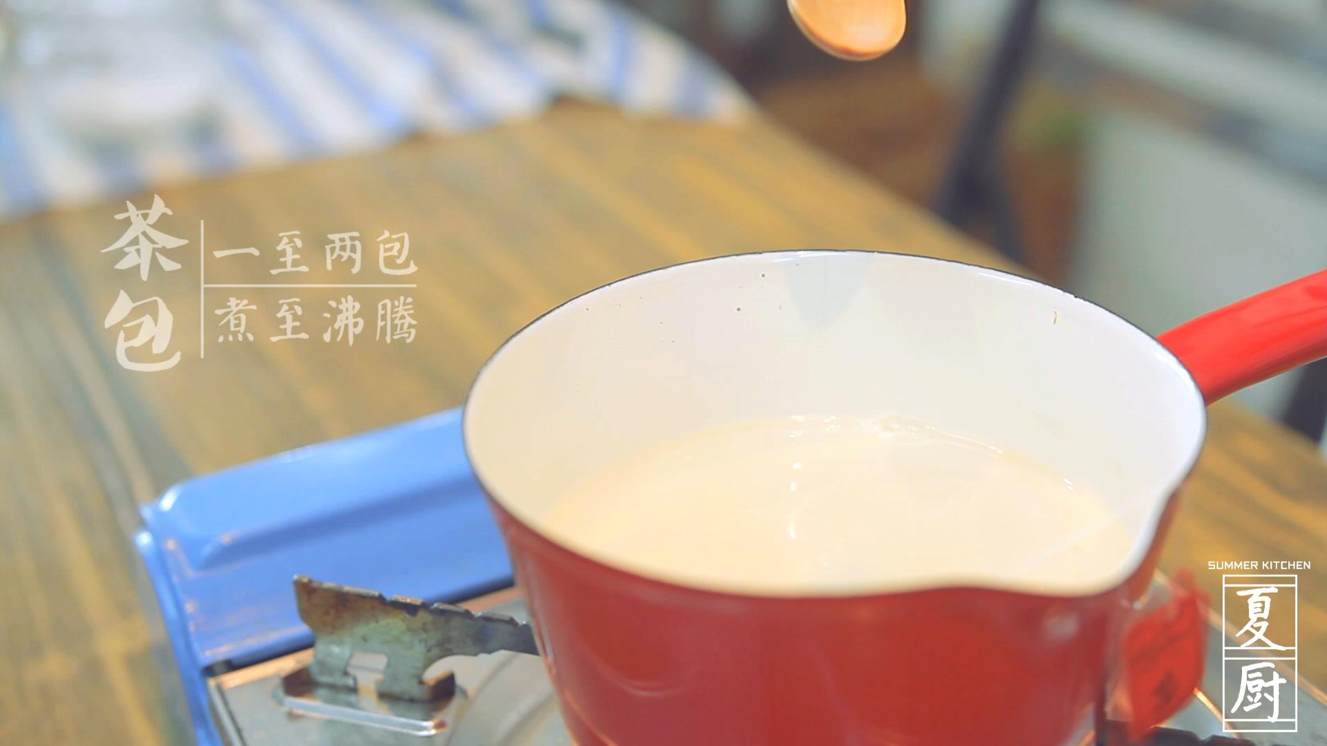 海鹽奶蓋焦糖奶茶的做法 步骤3