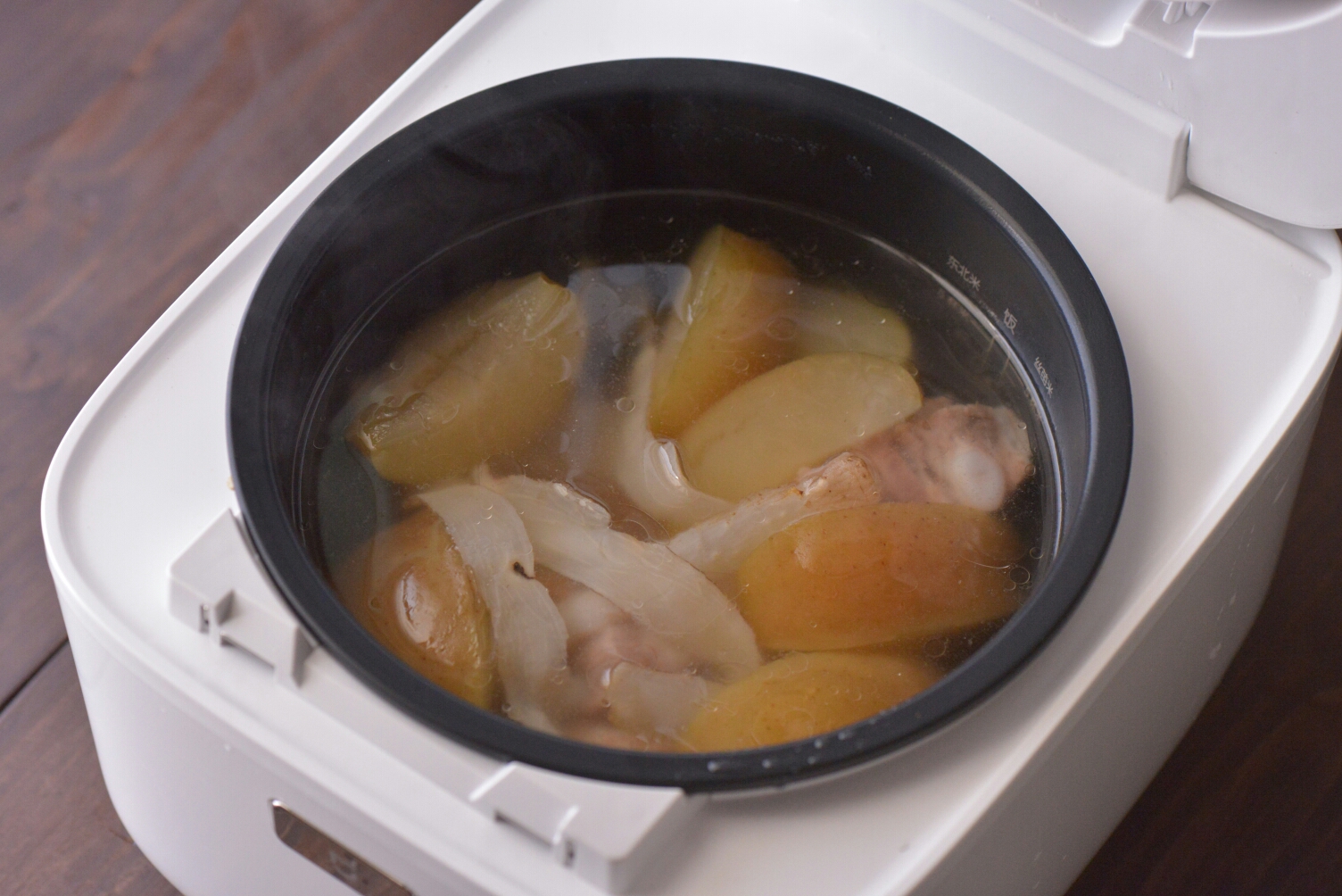 蘋果玉竹排骨湯的做法 步骤6