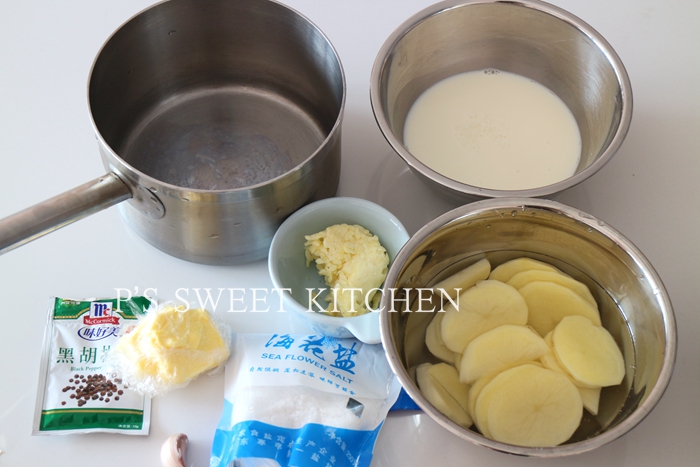 焗烤牛奶土豆 （超級簡單）的做法 步骤1