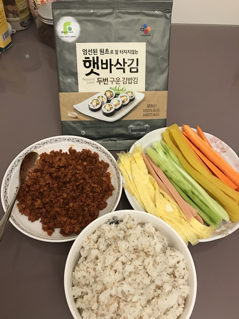 韓國辣肉醬紫菜包飯的做法 步骤1