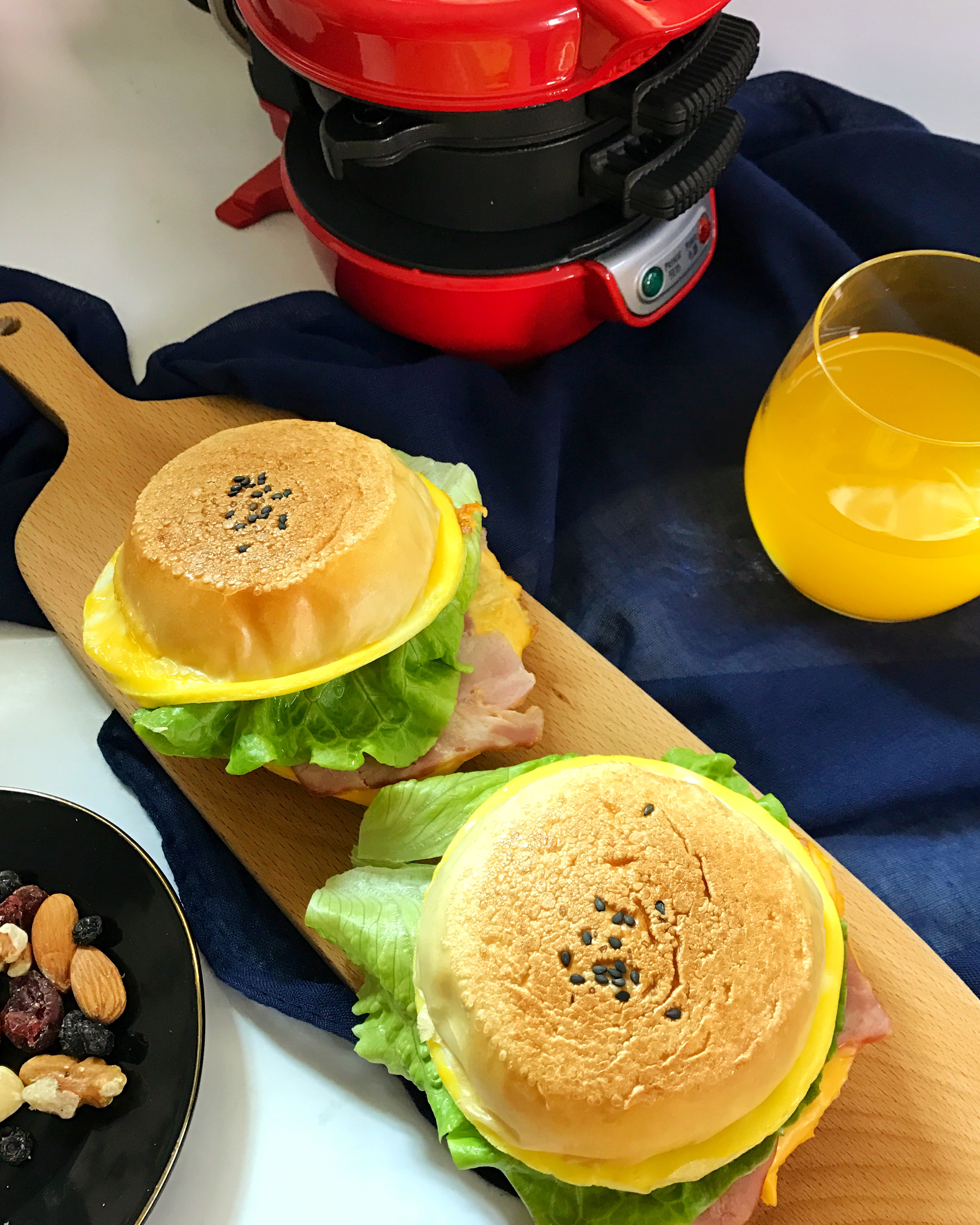 快手漢堡--5分鐘搞定的營養早餐的做法 步骤7