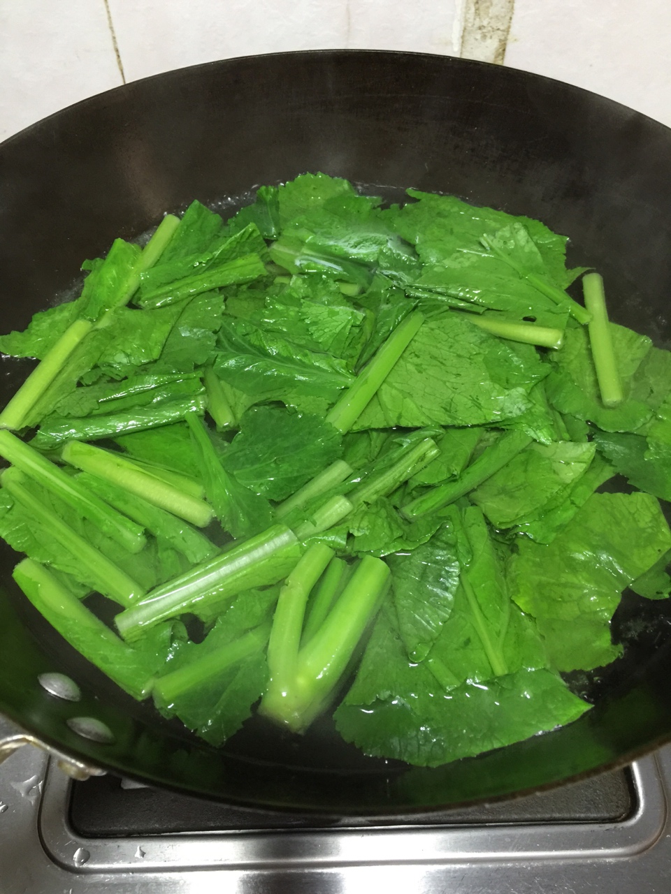 龍骨鯽魚春菜湯的做法 步骤4
