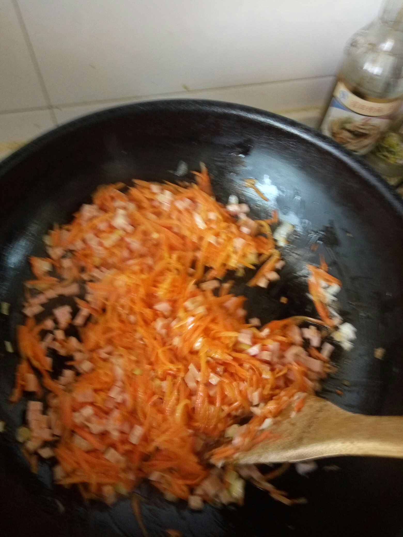 胡蘿卜海苔炒飯的做法 步骤9