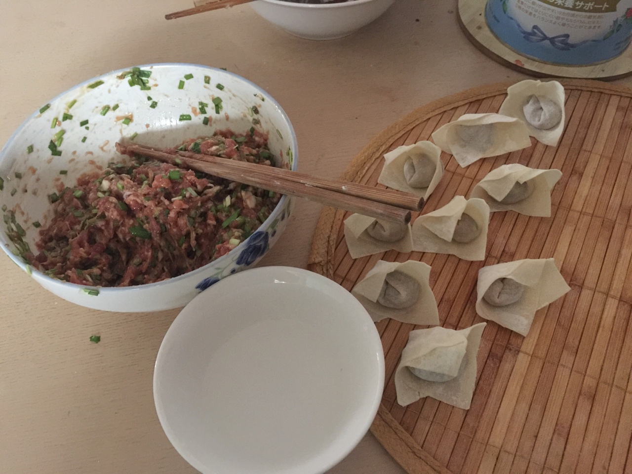 韭菜豬肉餛飩的做法 步骤4