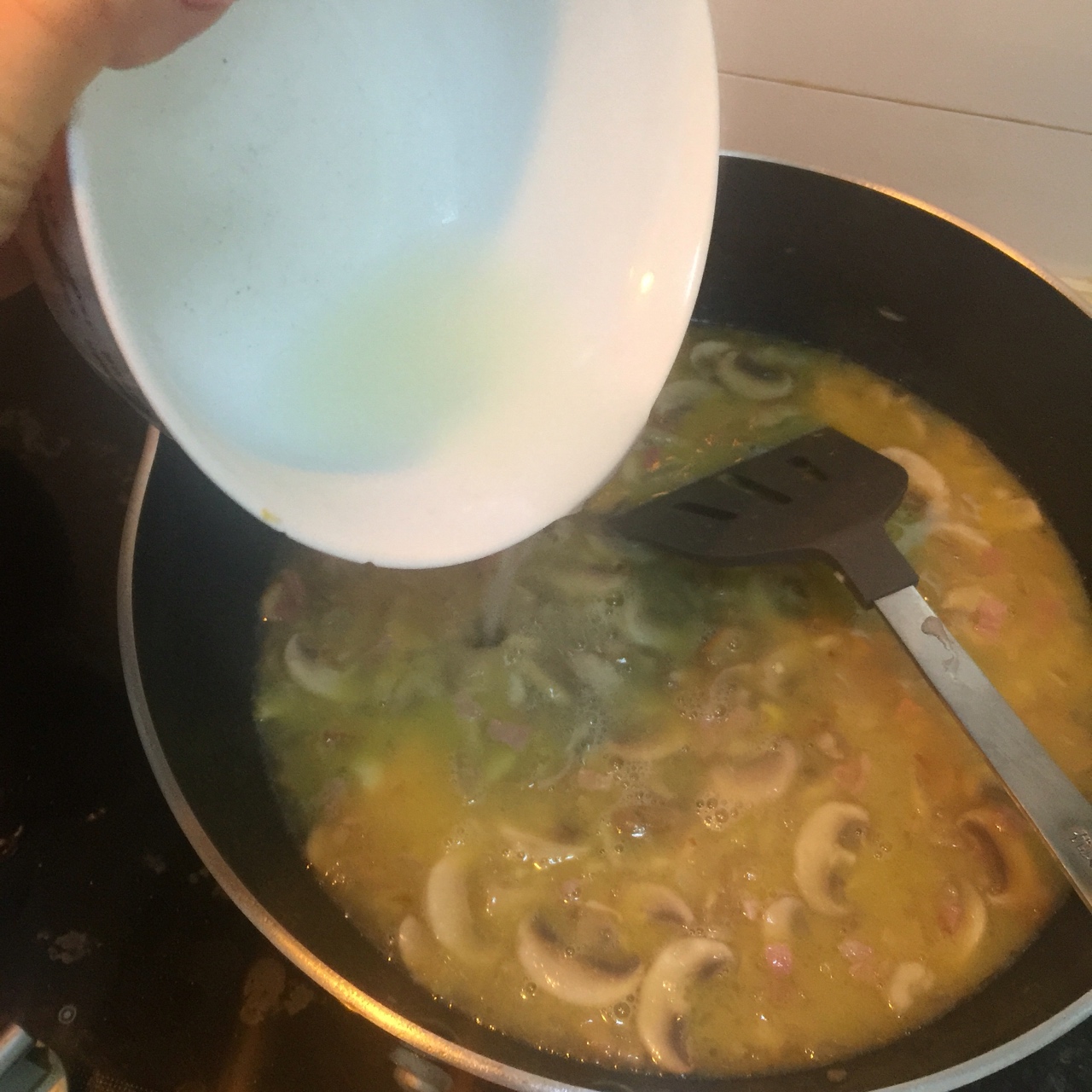 奶油蘑菇濃湯的做法 步骤6