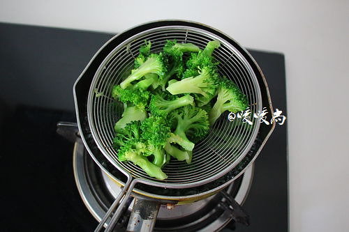 奶油蔬菜濃湯的做法 步骤3