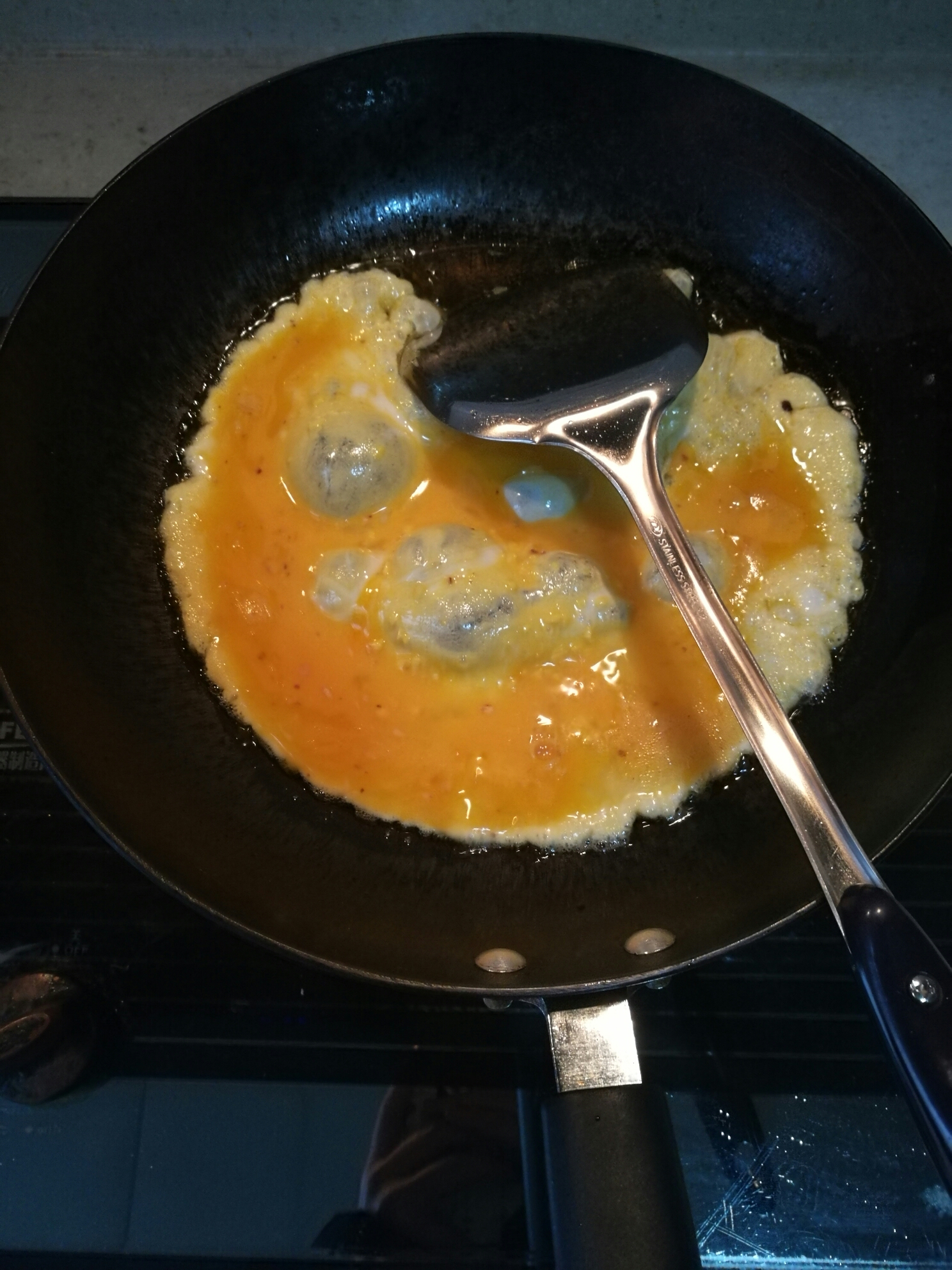 胡蘿卜玉米蛋炒飯的做法 步骤3