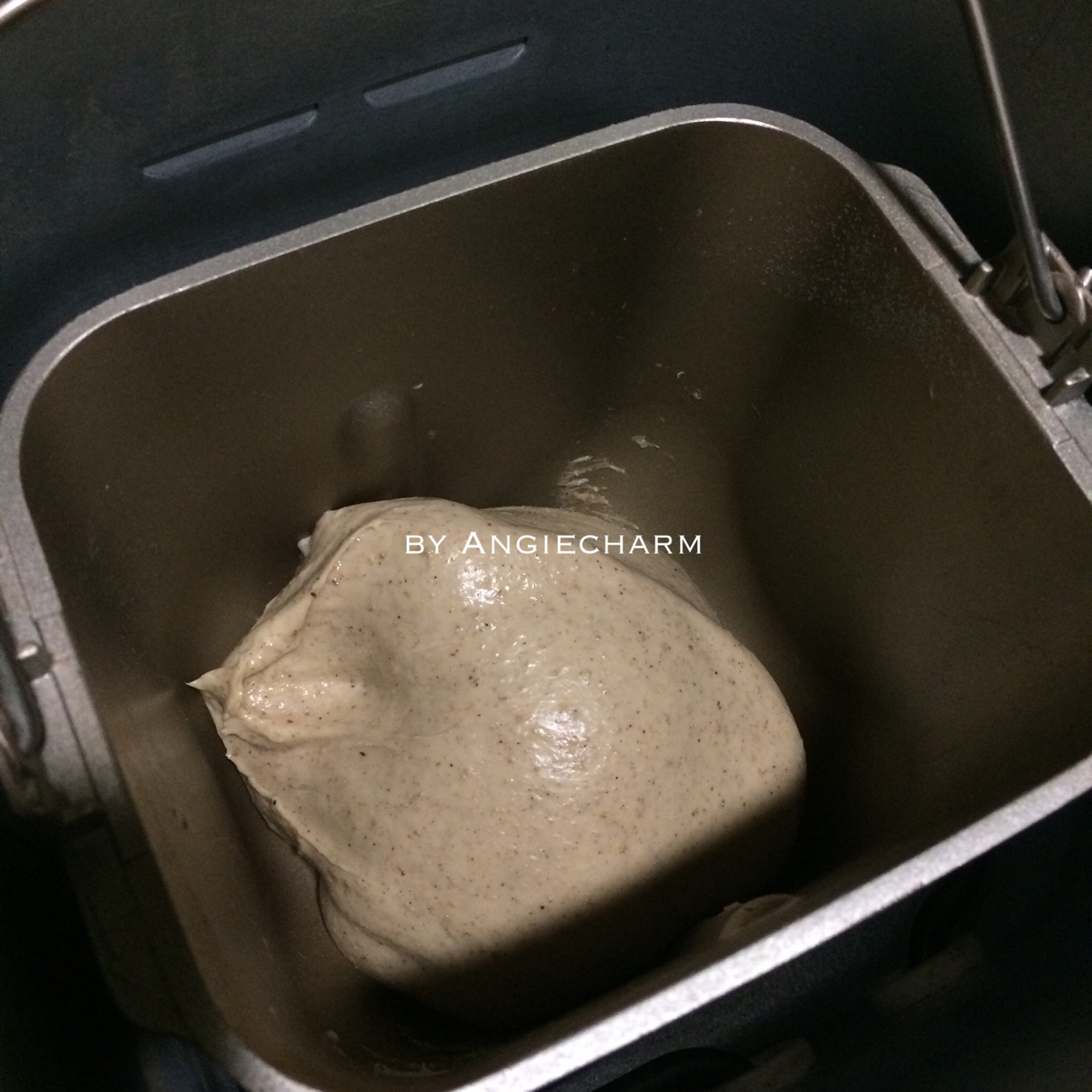 松軟的肉桂葡萄干吐司（松下面包機2.5小時速成）的做法 步骤1