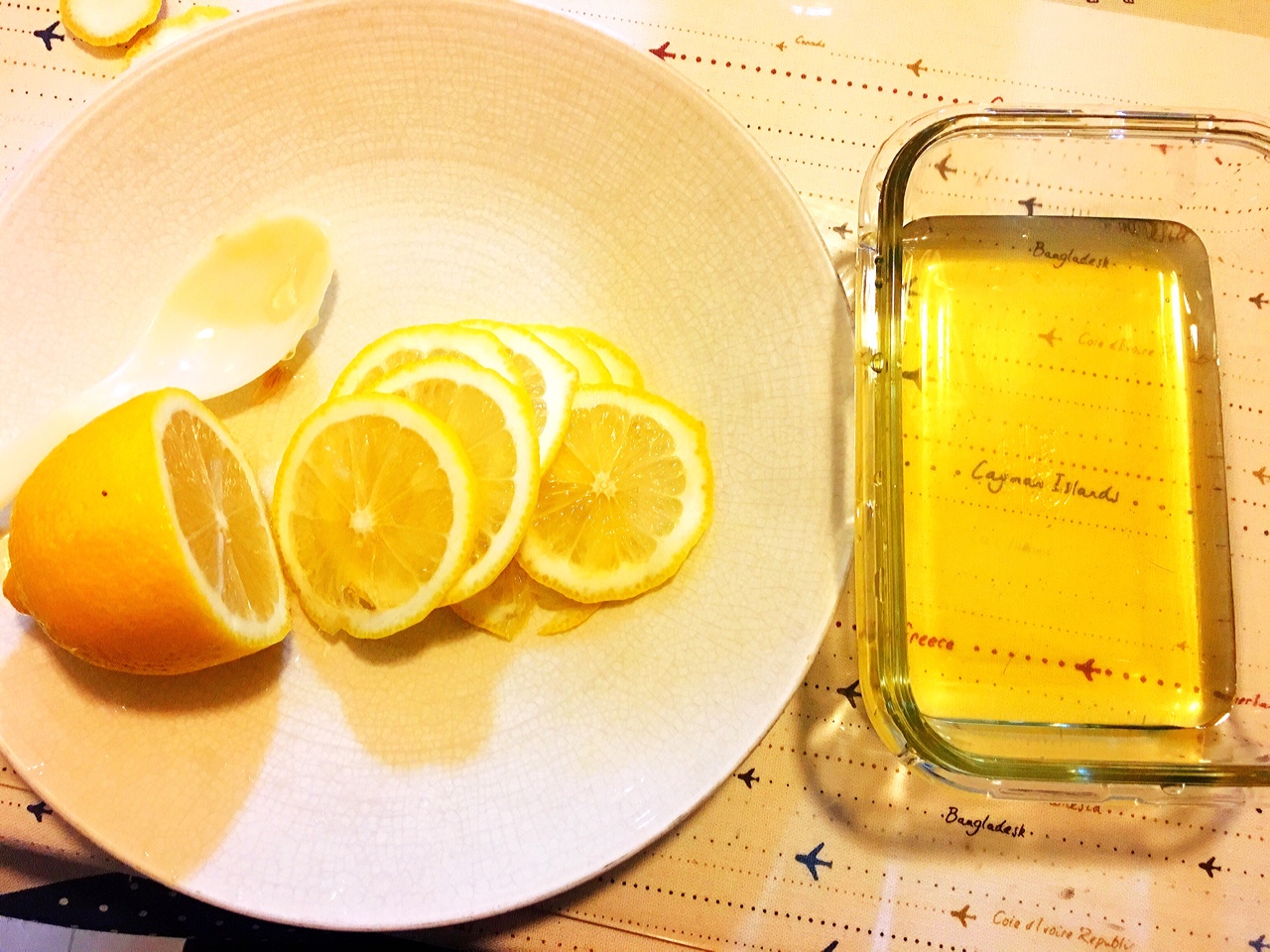 自制溫暖蜂蜜檸檬暖心茶的做法 步骤1