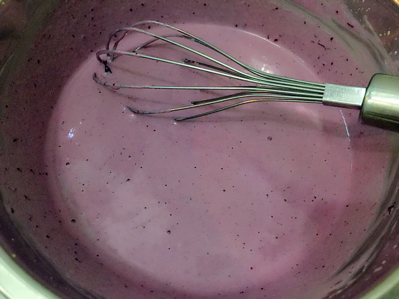 藍莓酸奶油戚風蛋糕的做法 步骤4