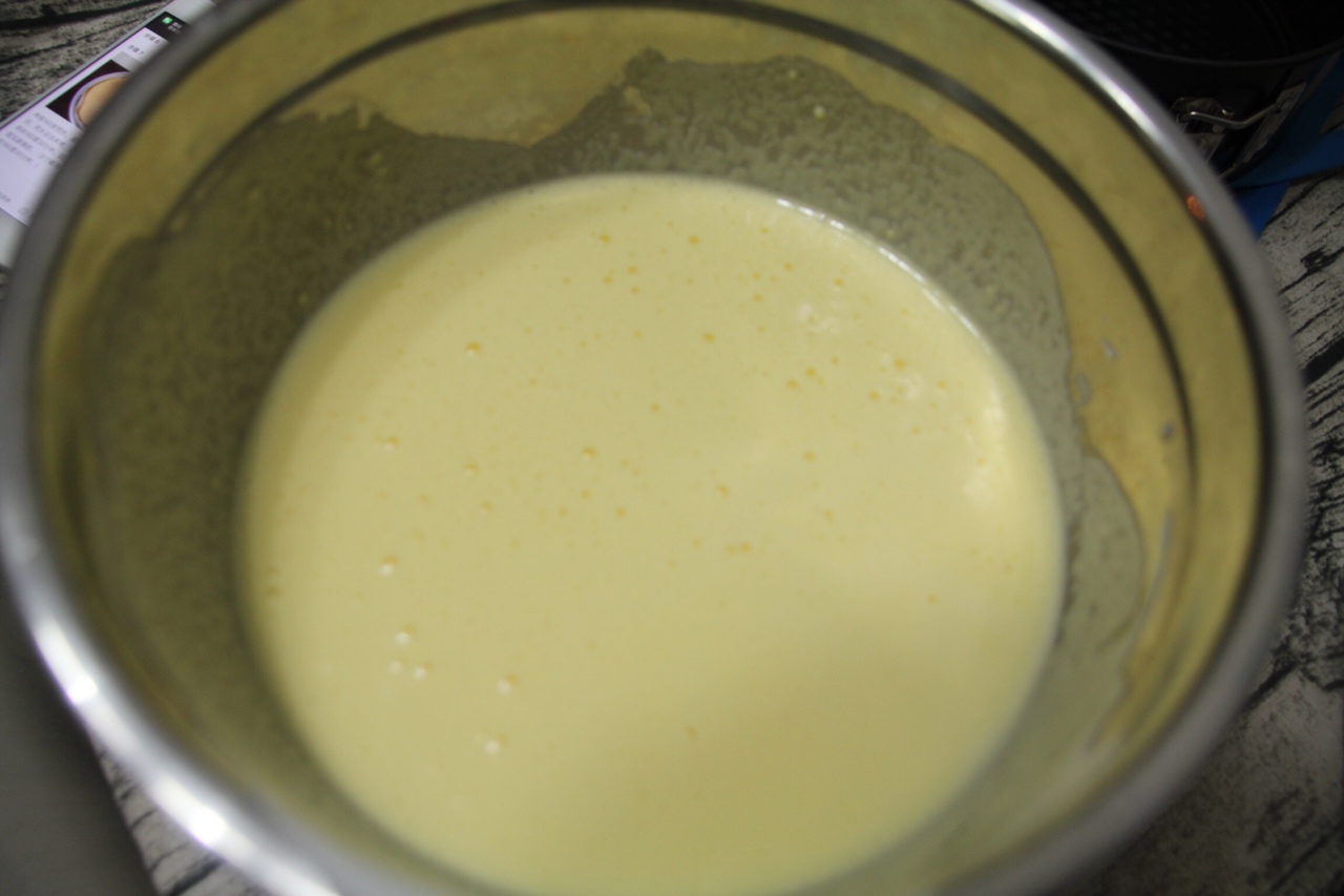 軟軟的蜂蜜淡奶油蛋糕的做法 步骤11