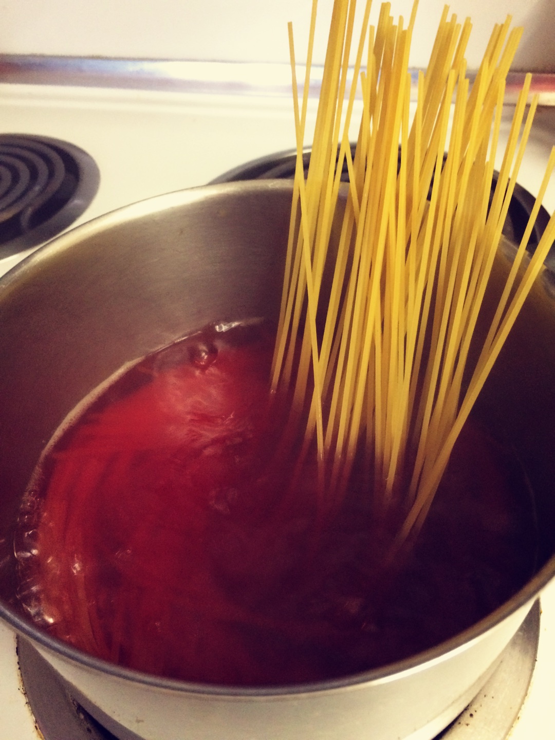 洋蔥pasta番茄面的做法 步骤1