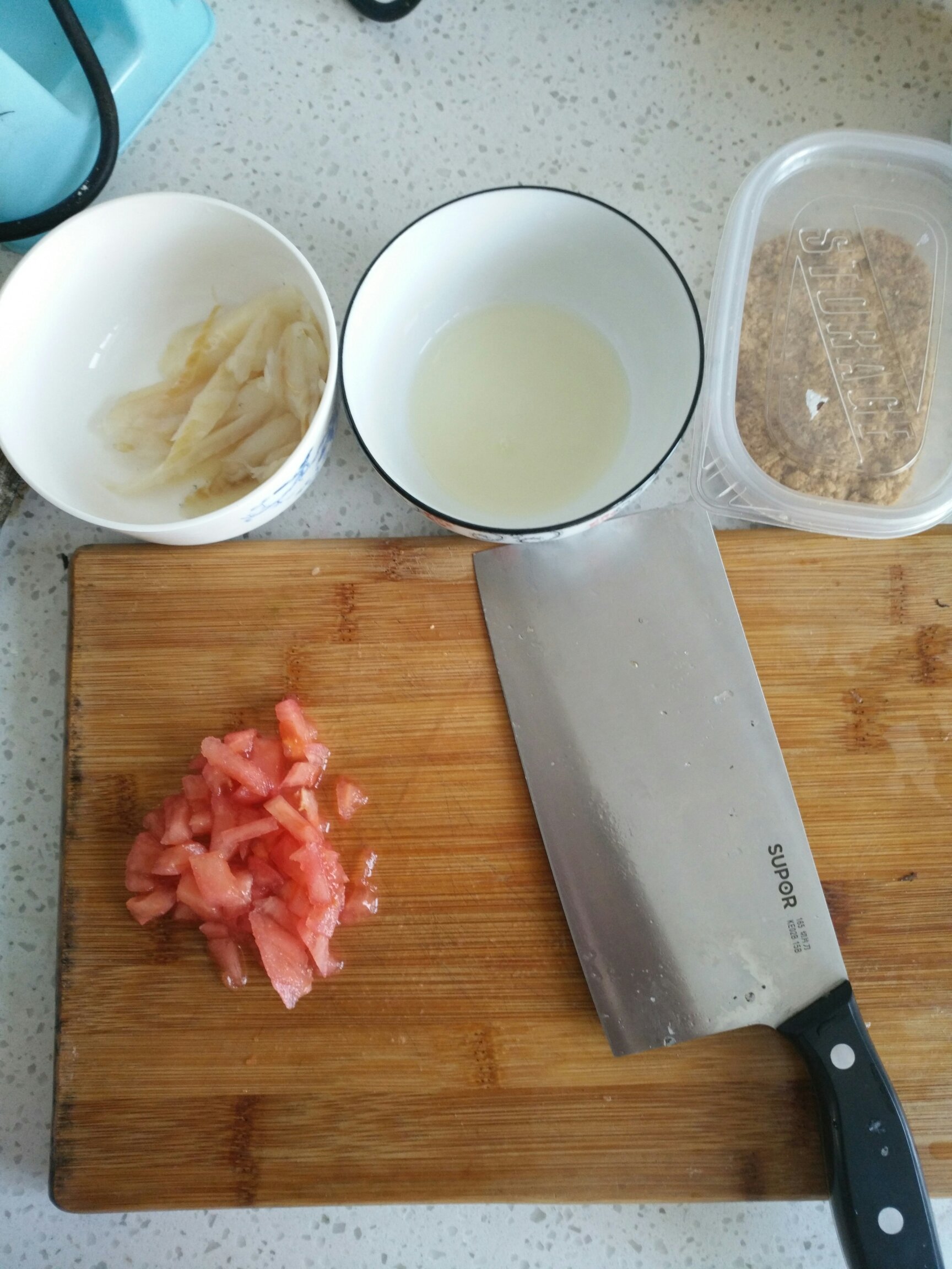 寶寶輔食！鱈魚番茄肉松餅的做法 步骤1
