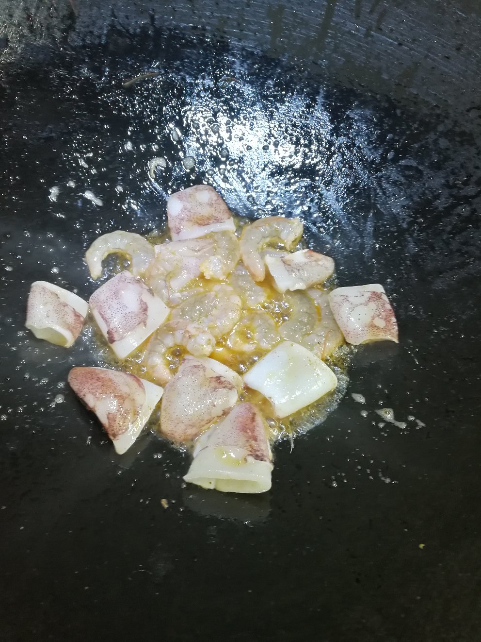 鮮美蝦油海鮮刀削面的做法 步骤3