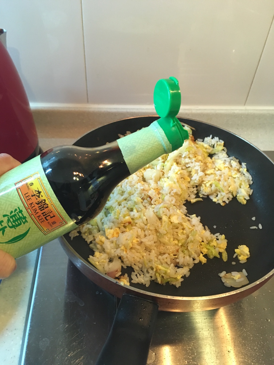 好吃到飛起的韭黃醬油蛋炒飯的做法 步骤8