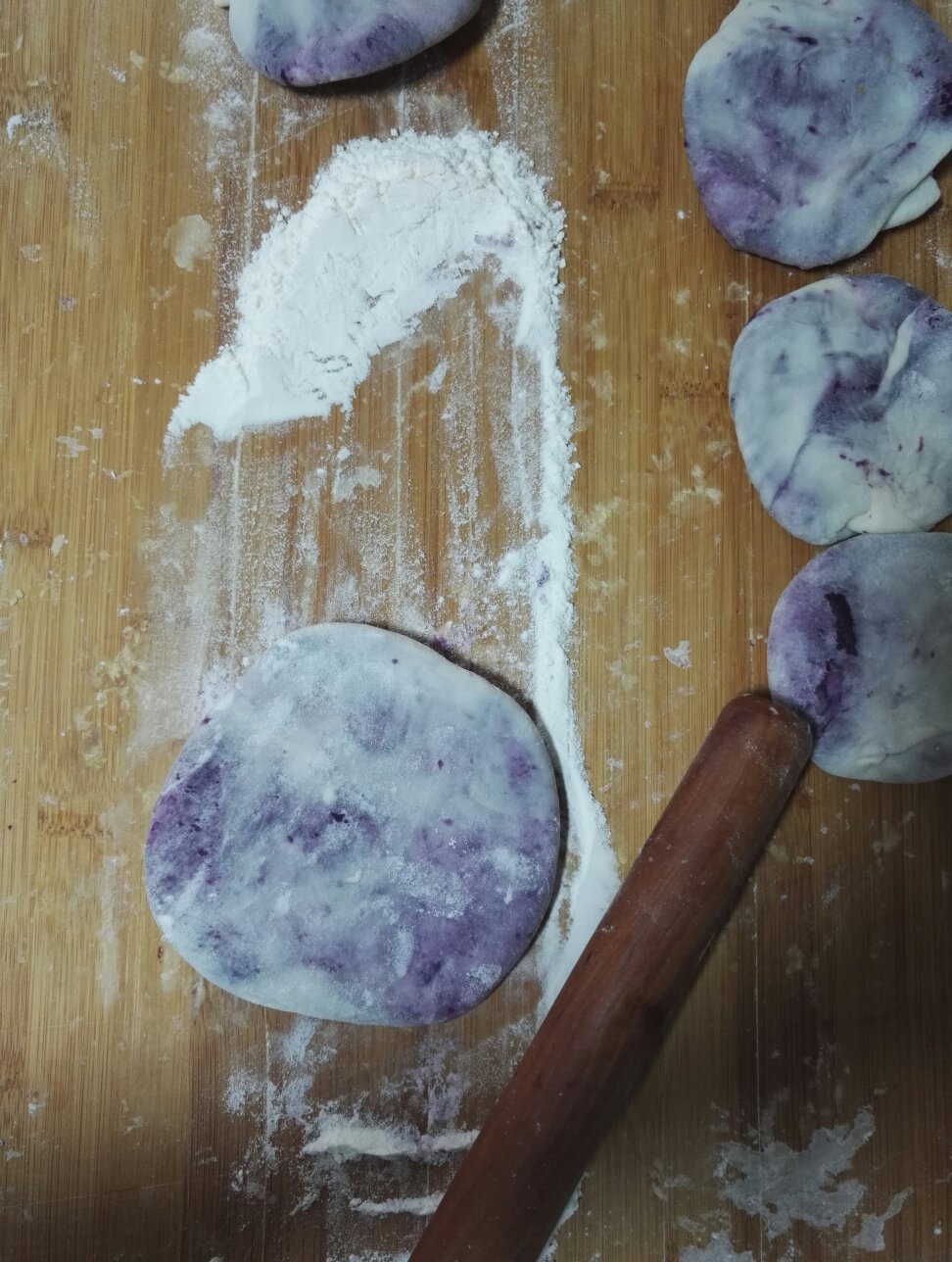紅糖紫薯餅的做法 步骤7