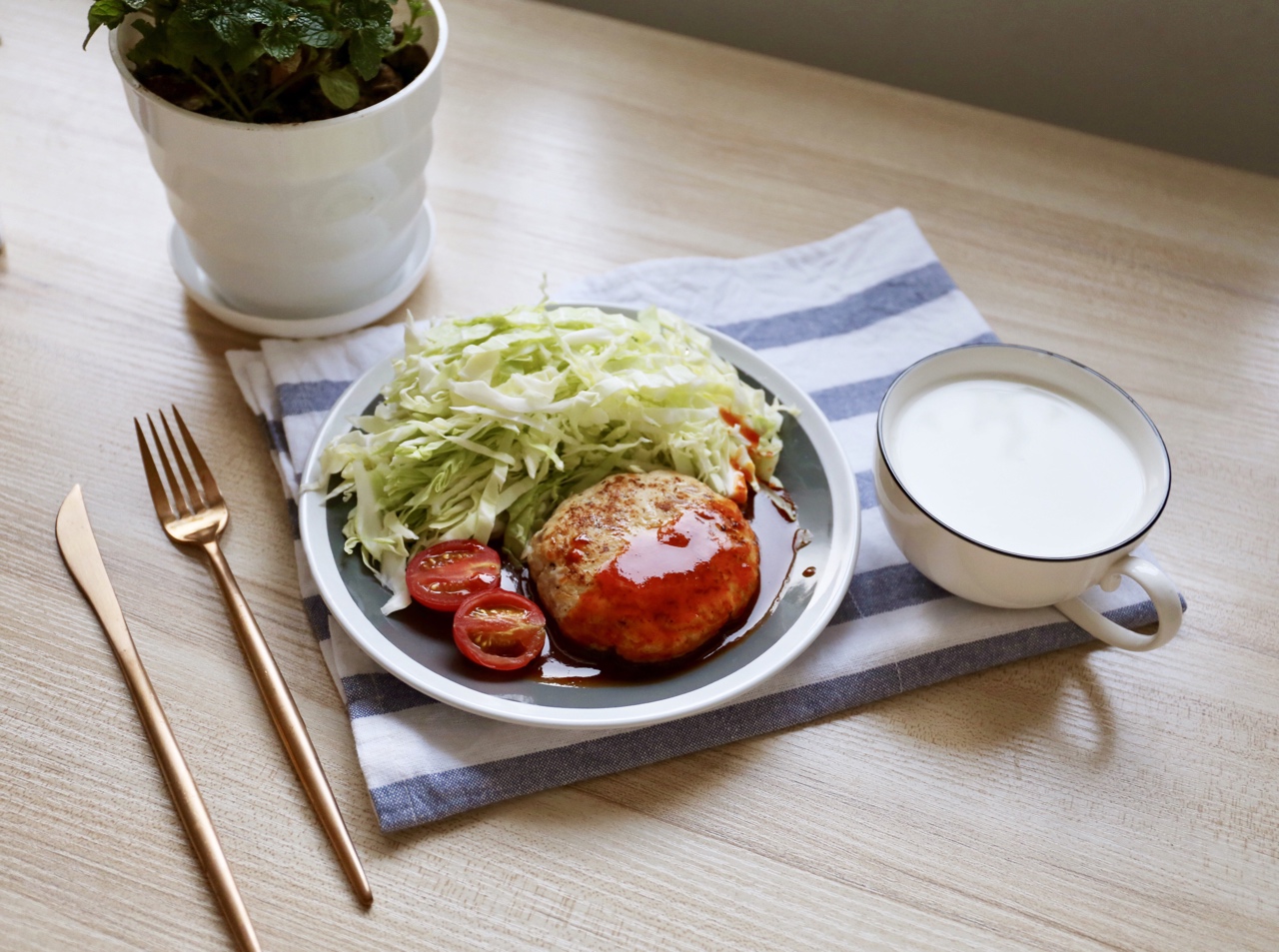 日式雞胸肉漢堡排 減脂增肌無碳水的做法 步骤7