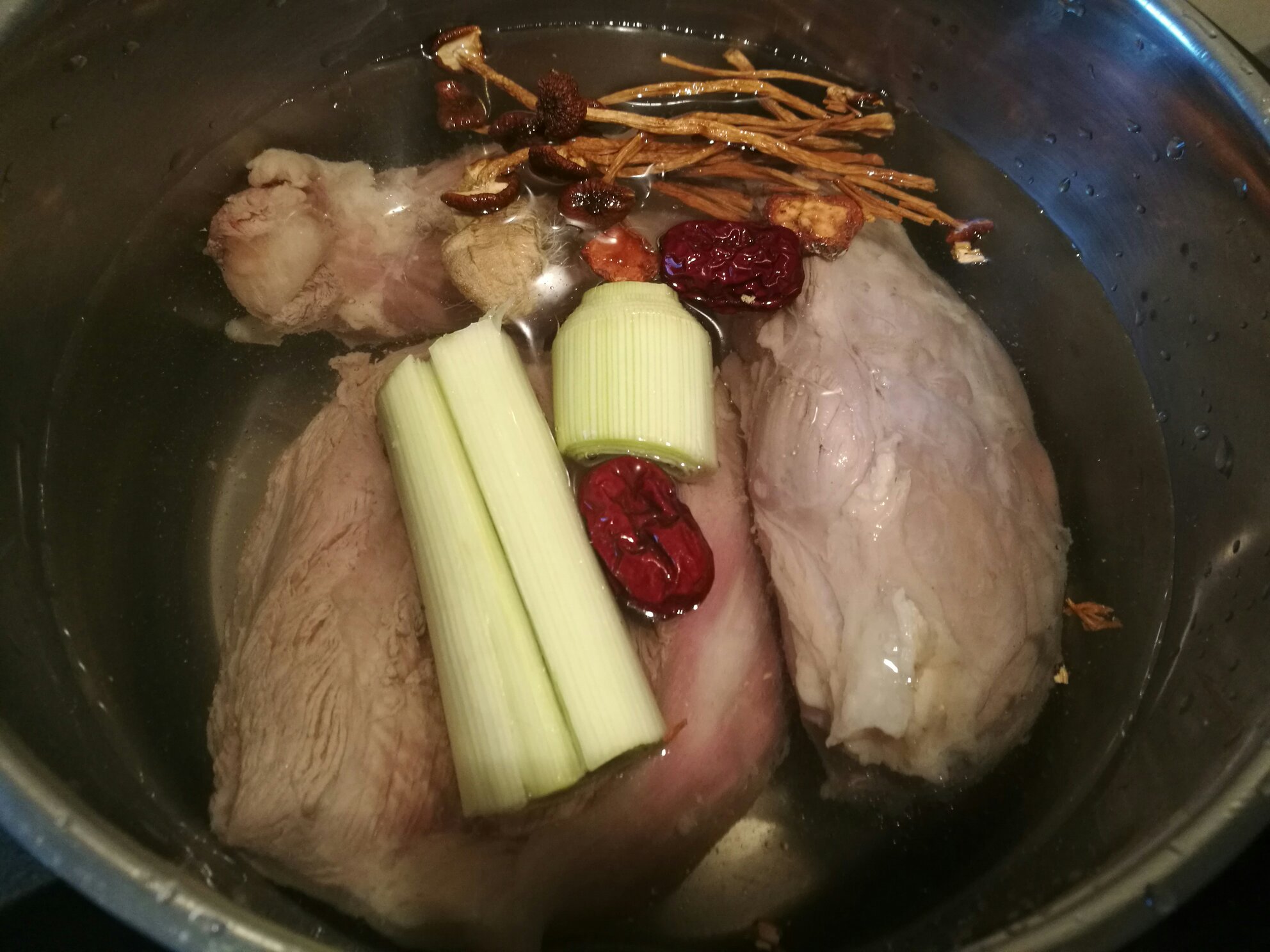 一鍋出的醬牛肉和牛肉粉絲湯的做法 步骤3