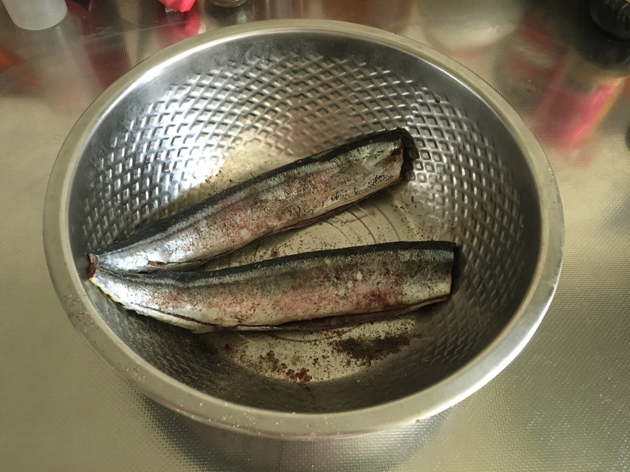 #烤箱版#鹽烤秋刀魚的做法 步骤2