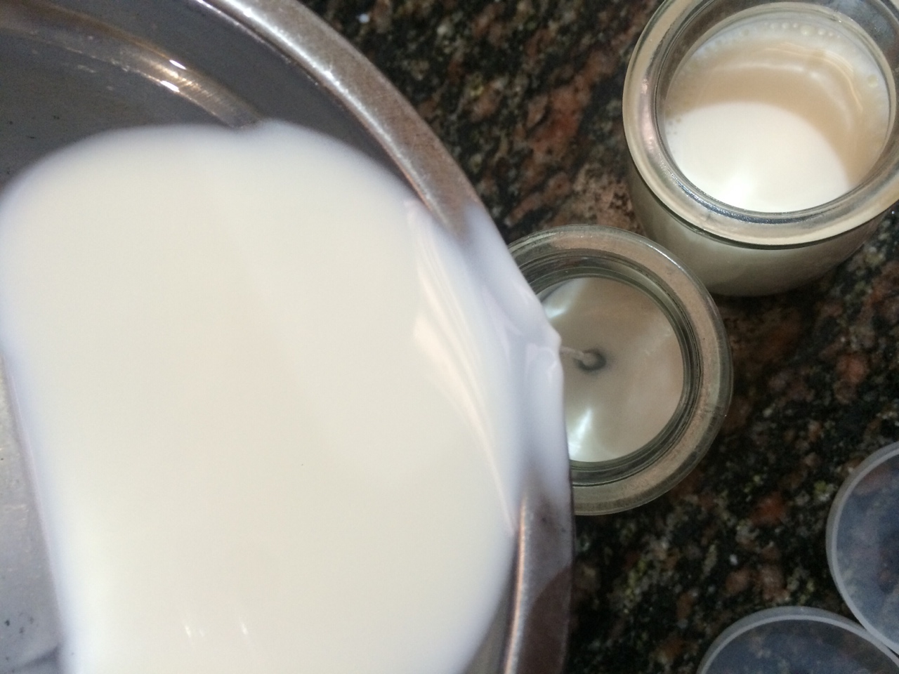 自制酸奶（面包機版）的做法 步骤4