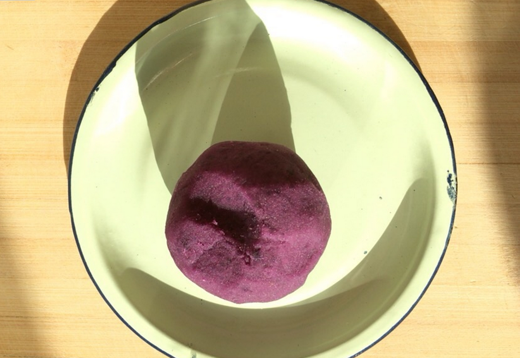 牛奶紫薯盤龍饅頭的做法 步骤4