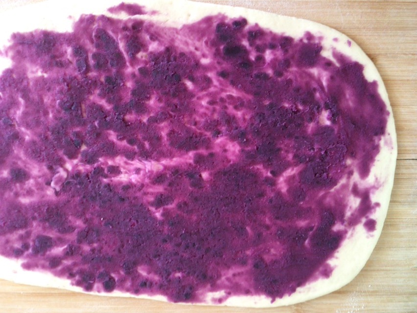 牛奶紫薯盤龍饅頭的做法 步骤6