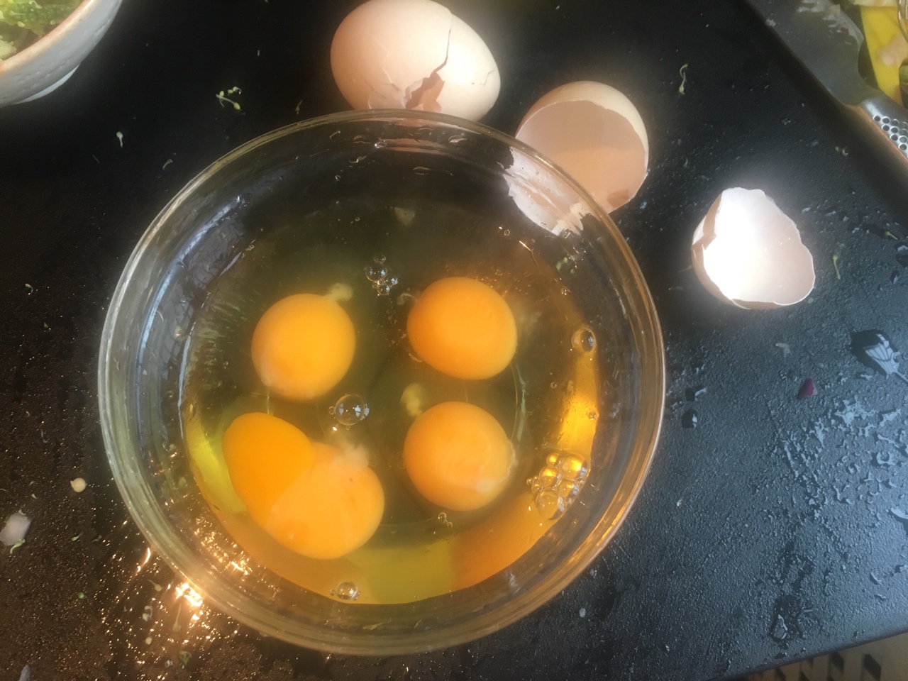 高顏值雞蛋蔬菜杯的做法 步骤3