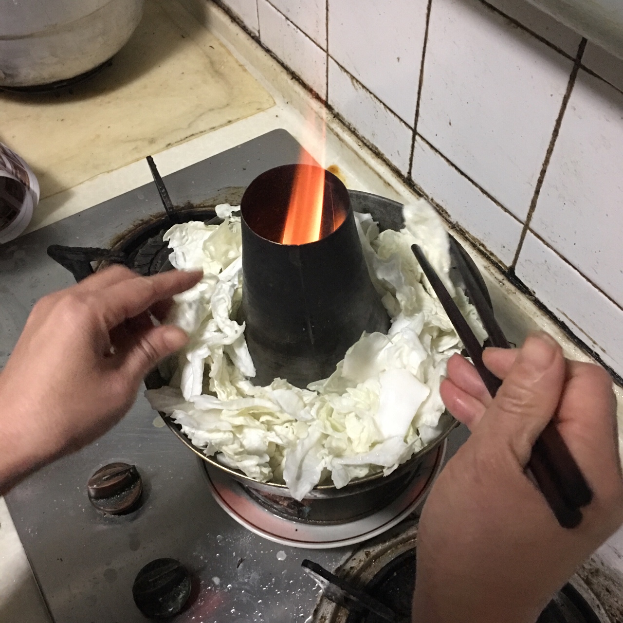 博山銅火鍋的做法 步骤3