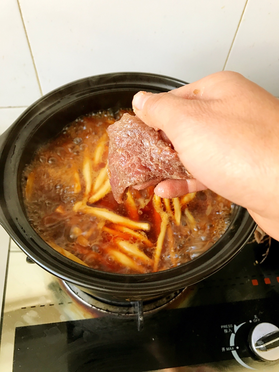 麻辣牛肉砂鍋的做法 步骤10