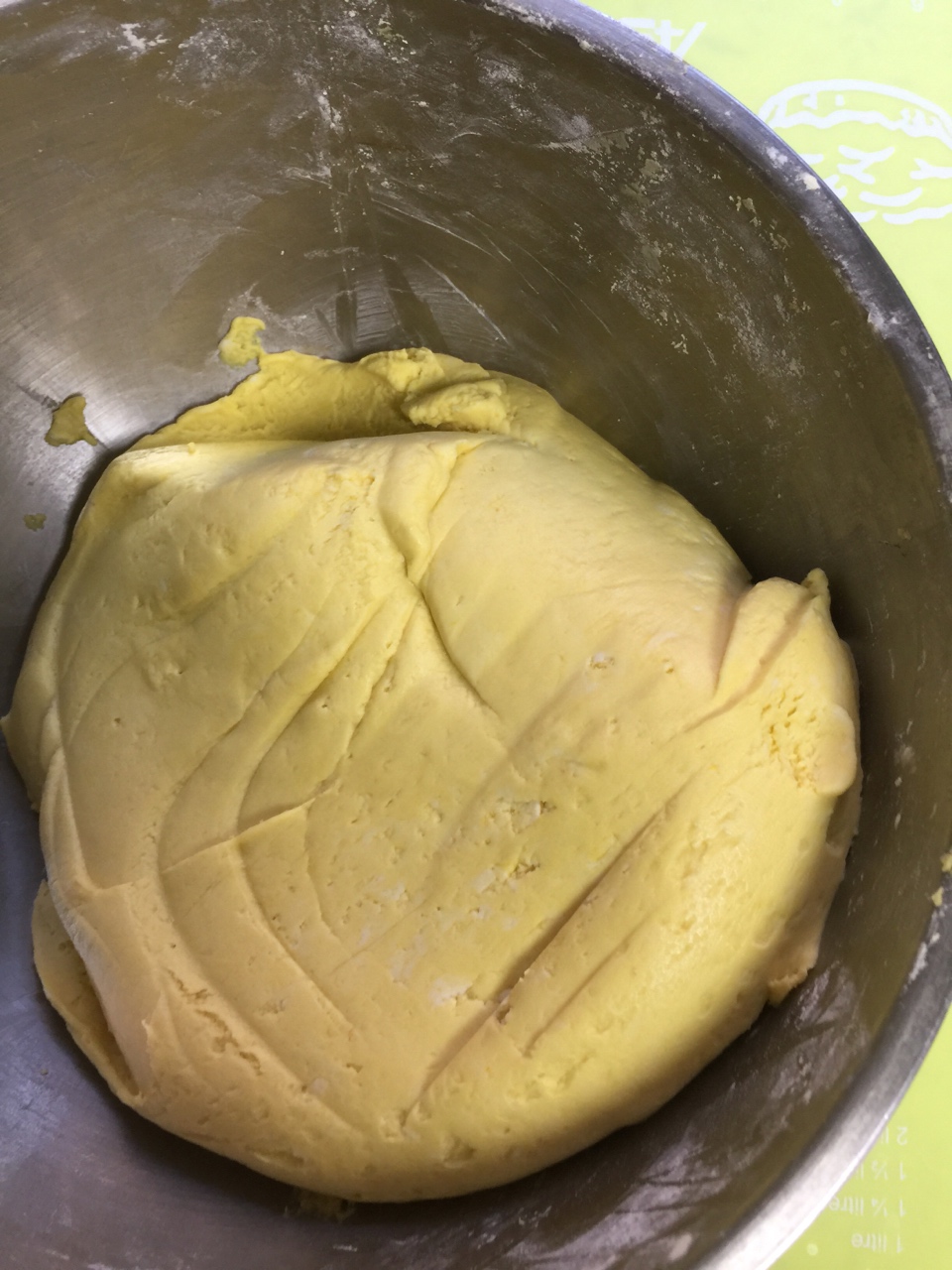 椰蓉豆沙南瓜餅的做法 步骤2