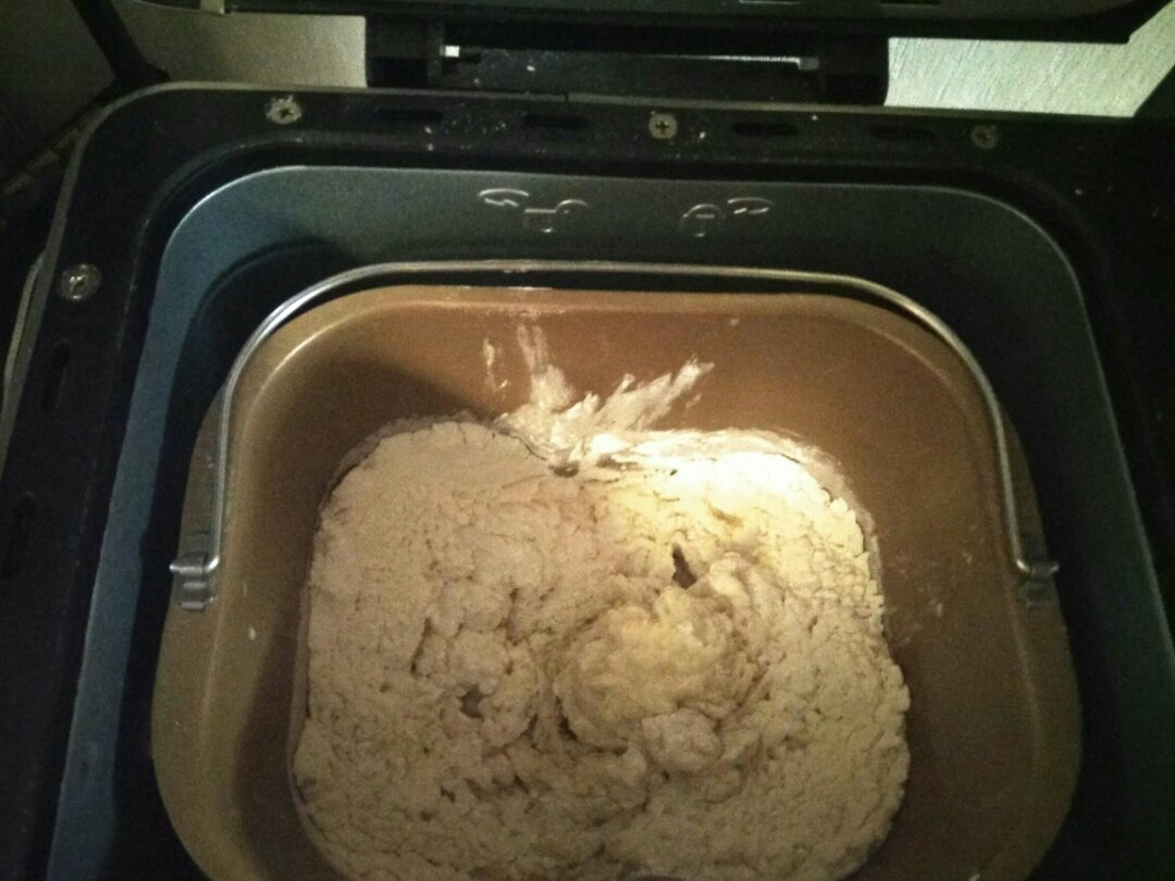 蔥香肉松面包的做法 步骤2
