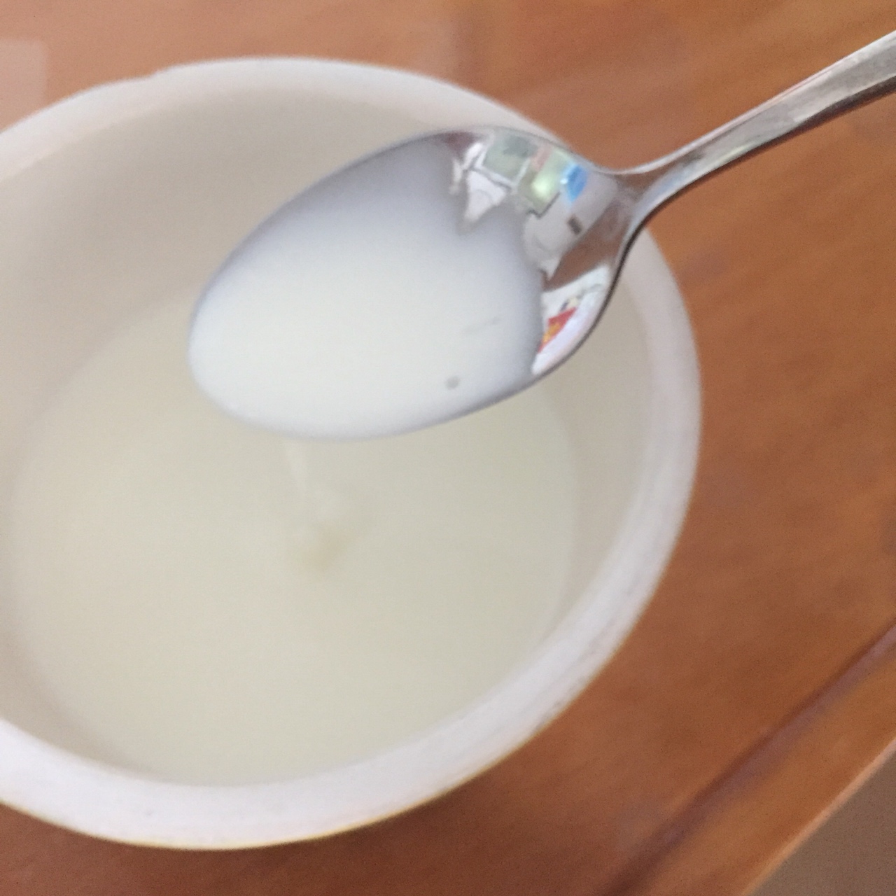 自制稀酸奶（奶粉電飯鍋版）的做法 步骤4