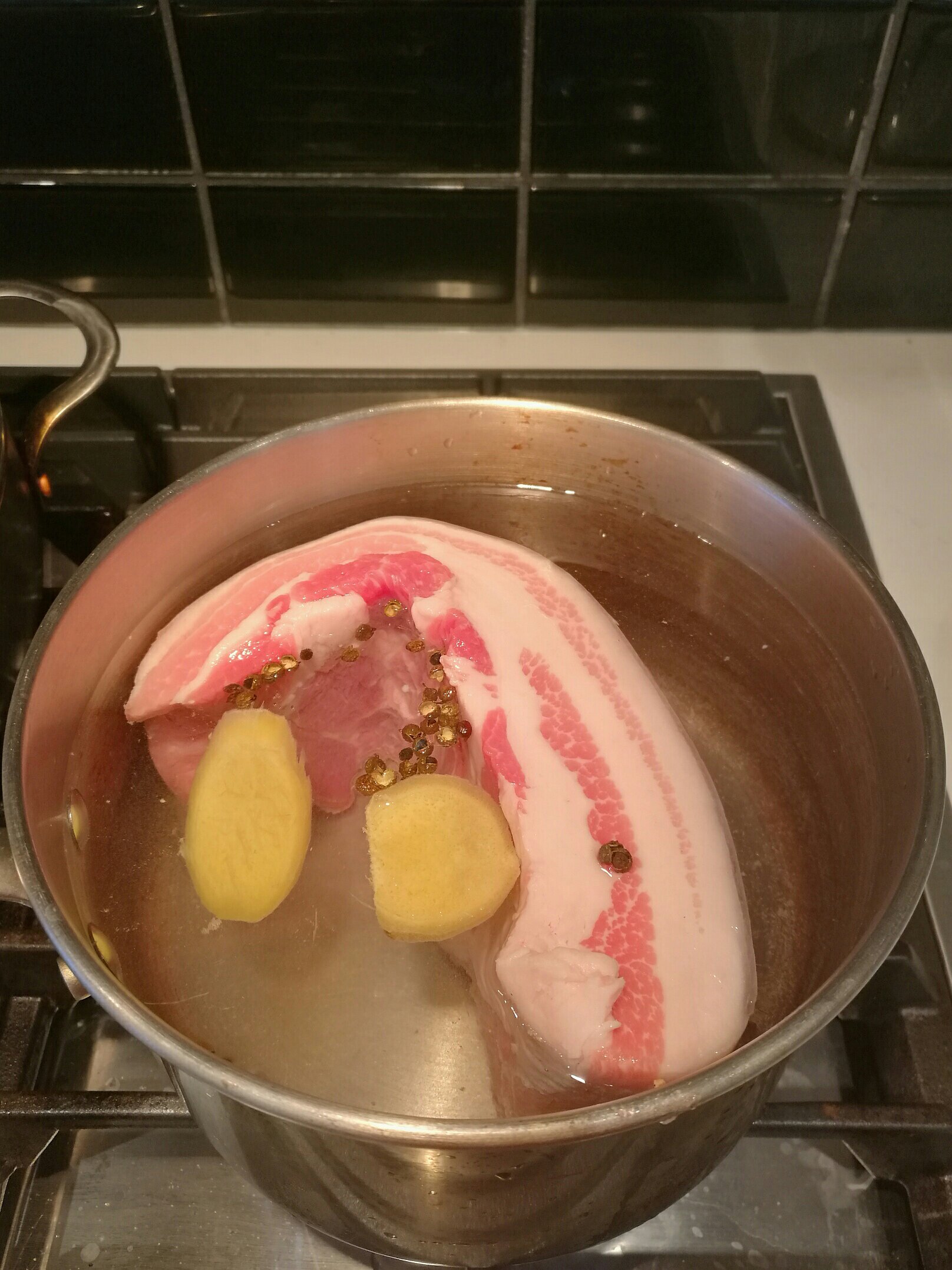 川香回鍋肉的做法 步骤1