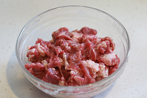 心急快手土豆炖牛肉的做法 步骤1
