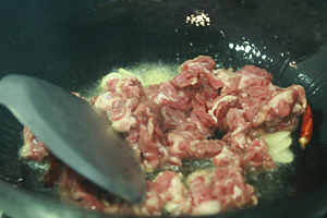 心急快手土豆炖牛肉的做法 步骤6