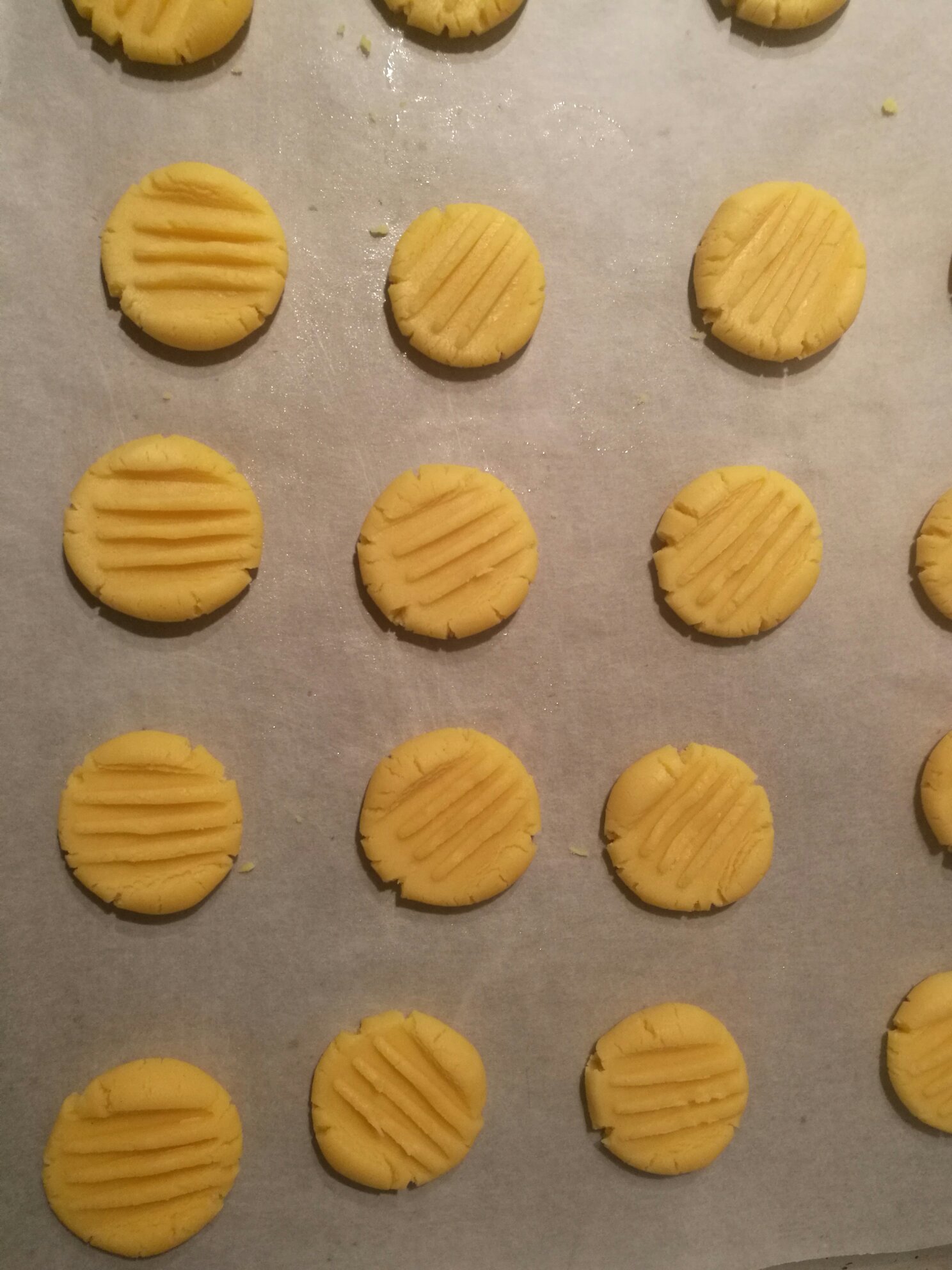 玉米粉蛋黃餅干的做法 步骤6