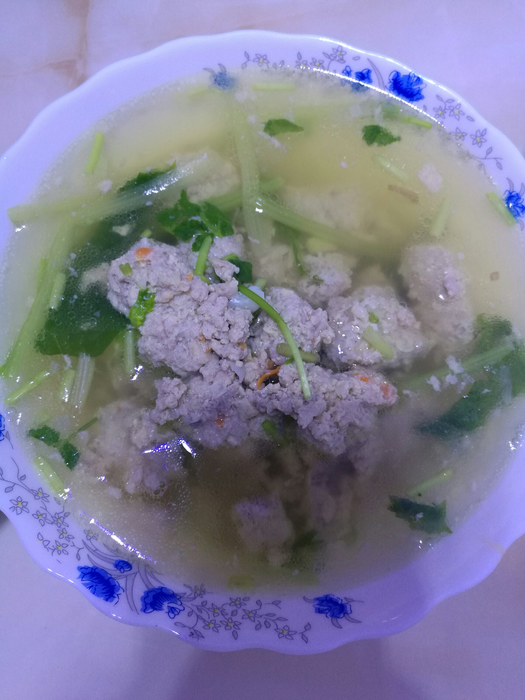 小白菜肉丸湯的做法 步骤2