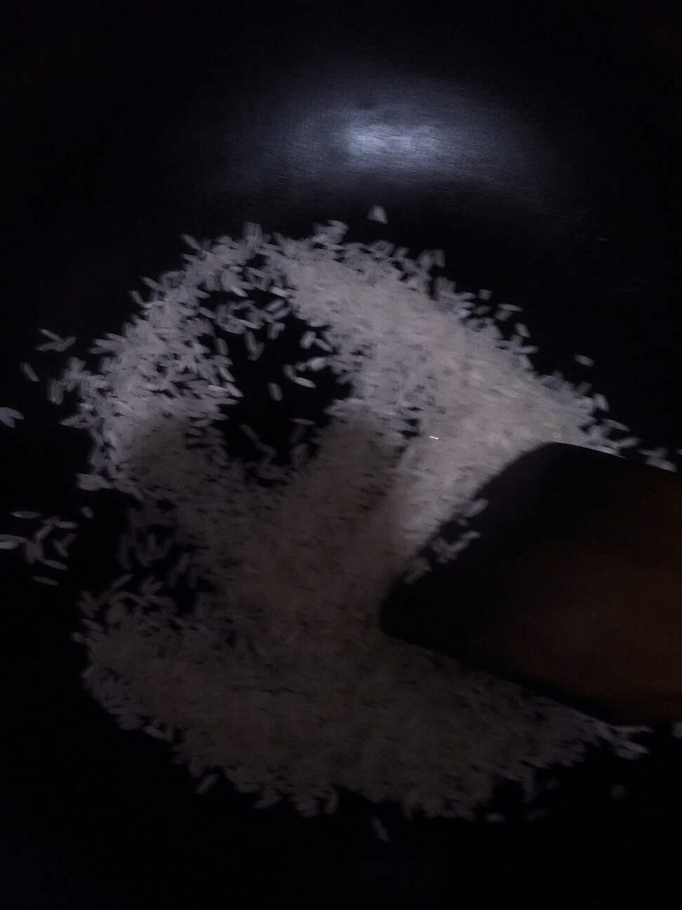穎小丫版——炒米，茶。(休閑零食)的做法 步骤1