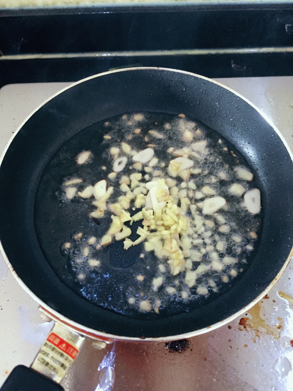 萵筍炒肉絲的做法 步骤4