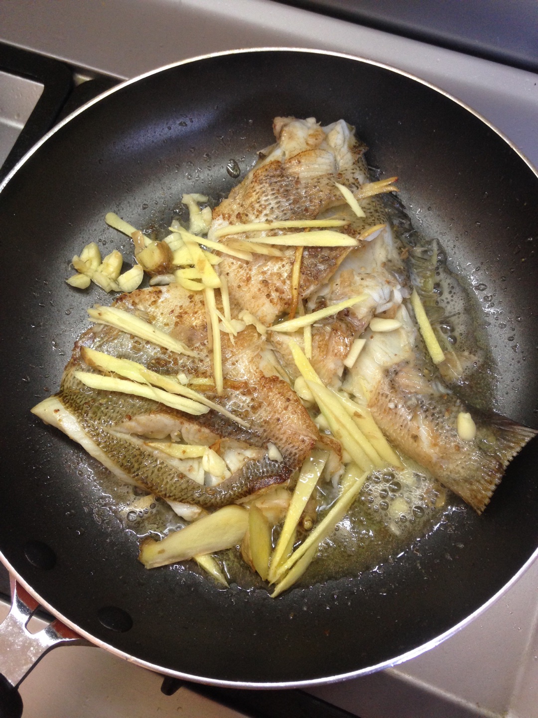 三時三餐#Eric#煎烤海鱸魚的做法 步骤15