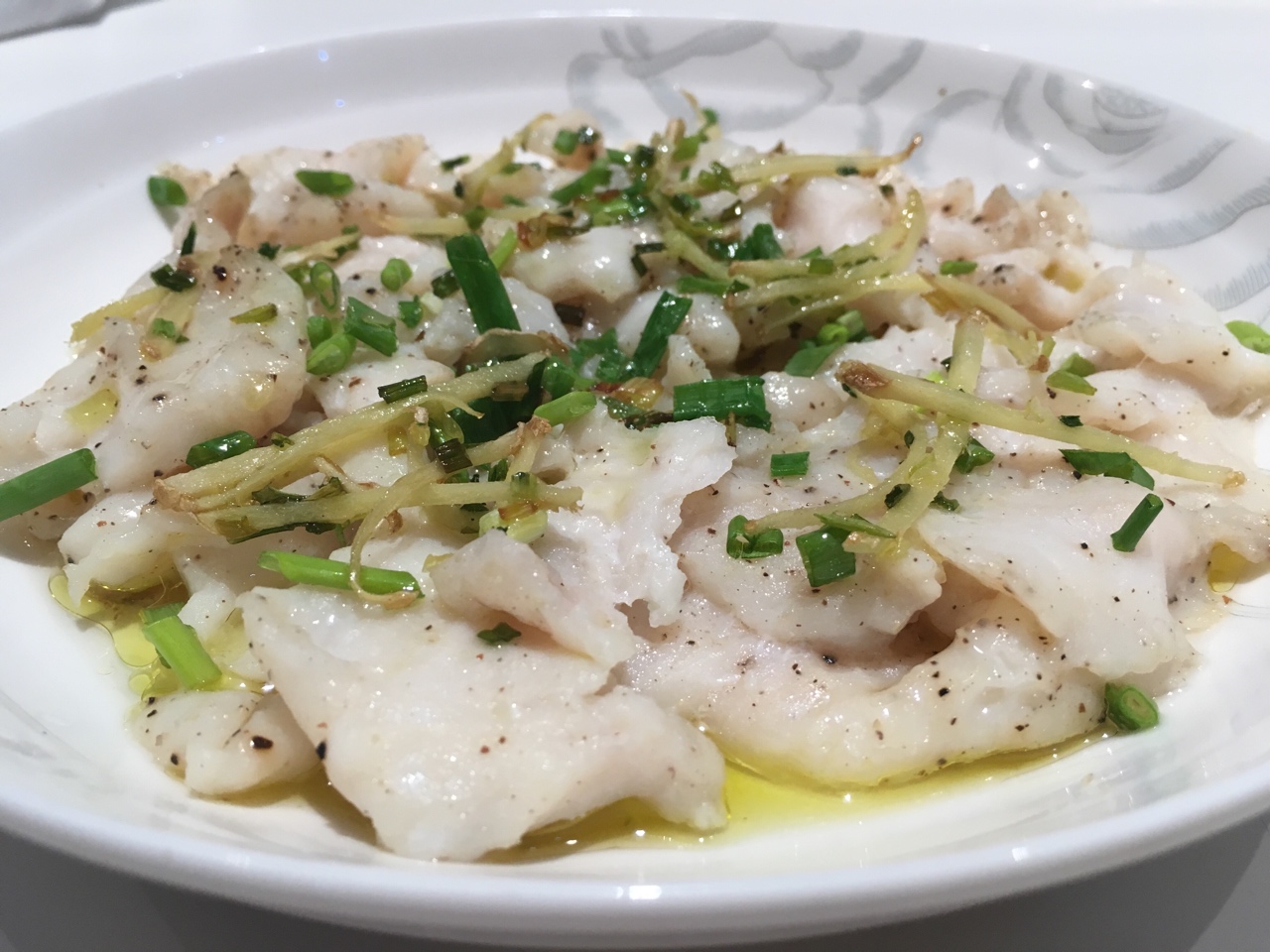 鮮香龍利魚——山寨版十二道鋒味三星蔥鯛魚（附案板切魚去腥小妙招）的做法 步骤13